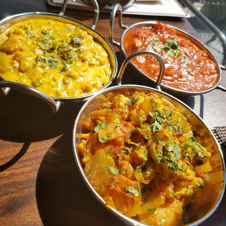 Experience the Magic of Indian Flavors 🍲